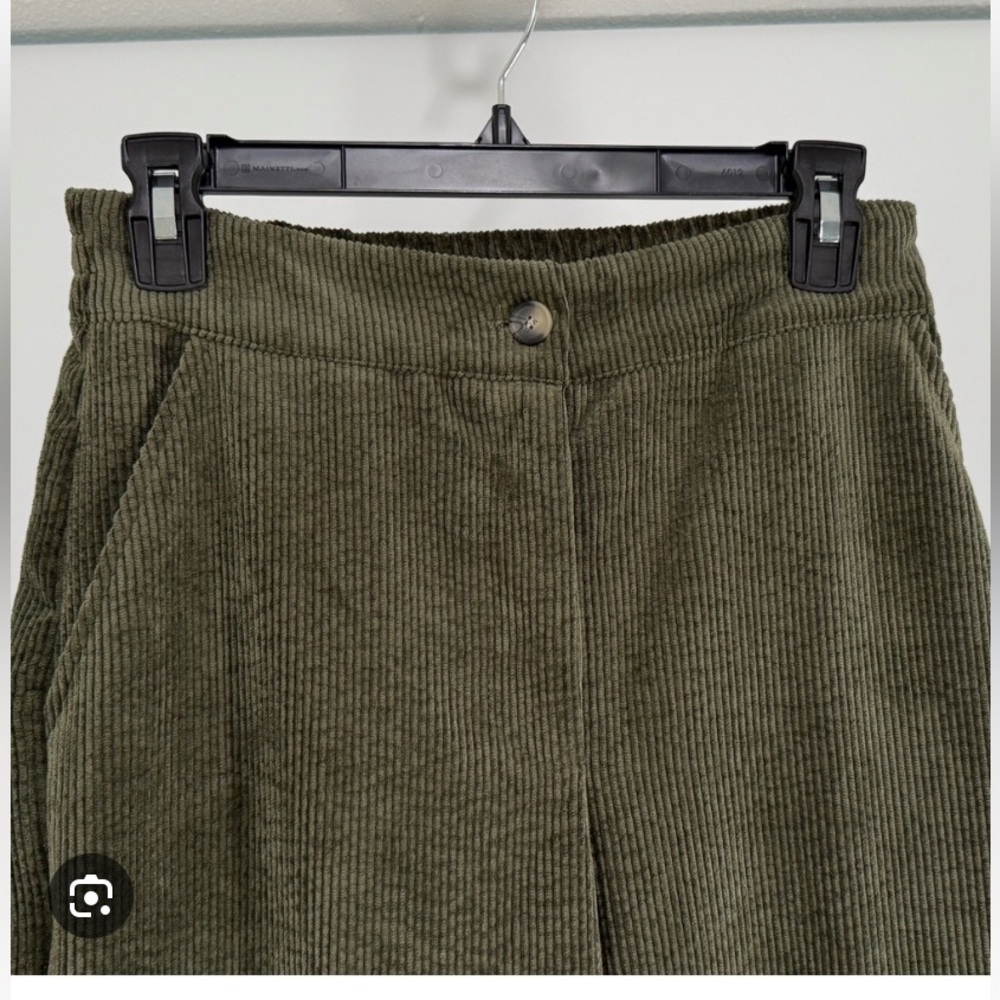 T Tahari Forest Green Wide Leg Flowy Corduroy Pants NWOT